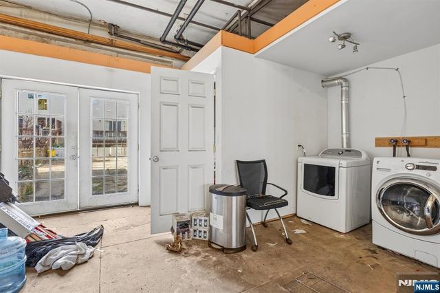 390 Delano Place, Fairview, NJ 07022