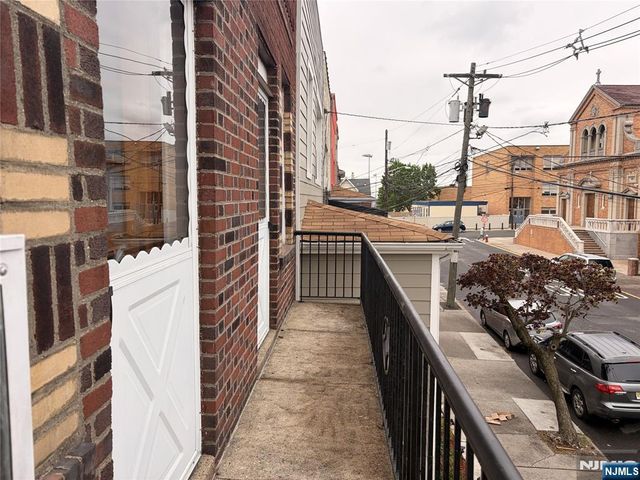 390 Delano Place, Fairview, NJ 07022