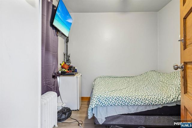 390 Delano Place, Fairview, NJ 07022