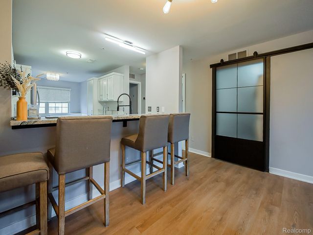 406 Old Pine Way, Walled Lake, MI 48390