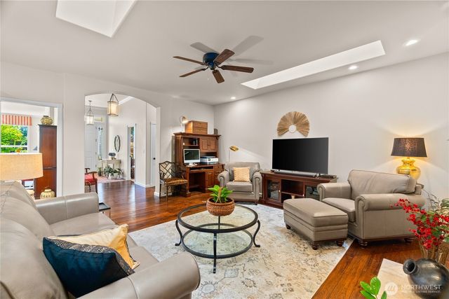 6024 Troon Lane SE, Olympia, WA 98501
