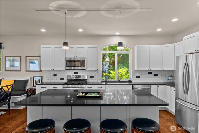 6024 Troon Lane SE, Olympia, WA 98501