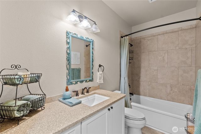 6024 Troon Lane SE, Olympia, WA 98501