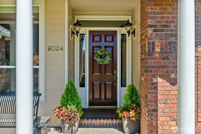 6024 Troon Lane SE, Olympia, WA 98501