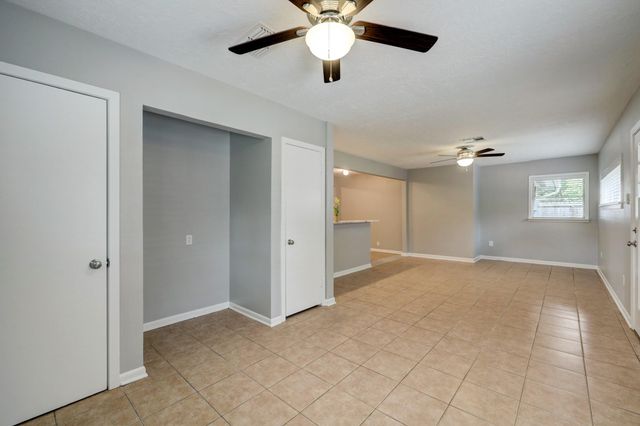 5013 Verdome Lane, Houston, TX 77092