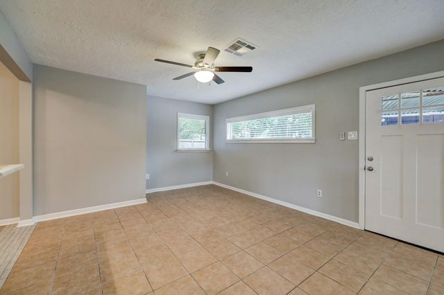 5013 Verdome Lane, Houston, TX 77092