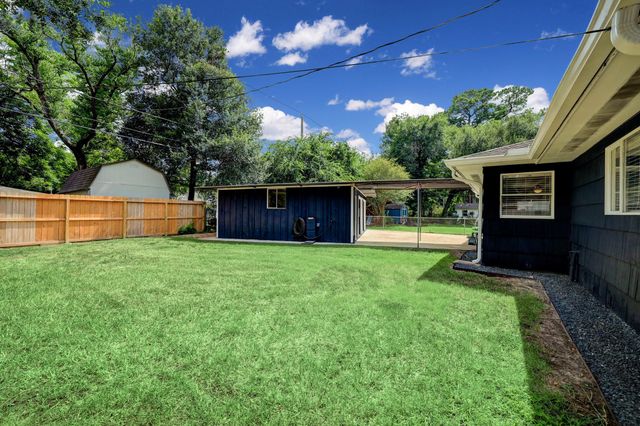 5013 Verdome Lane, Houston, TX 77092
