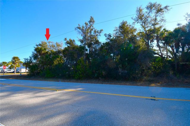 17255 WINTERGARDEN AVENUE, Port Charlotte, FL 33948