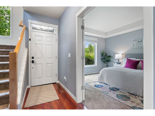 8988 Sw TAYLORS FERRY Rd, Portland, OR 97223