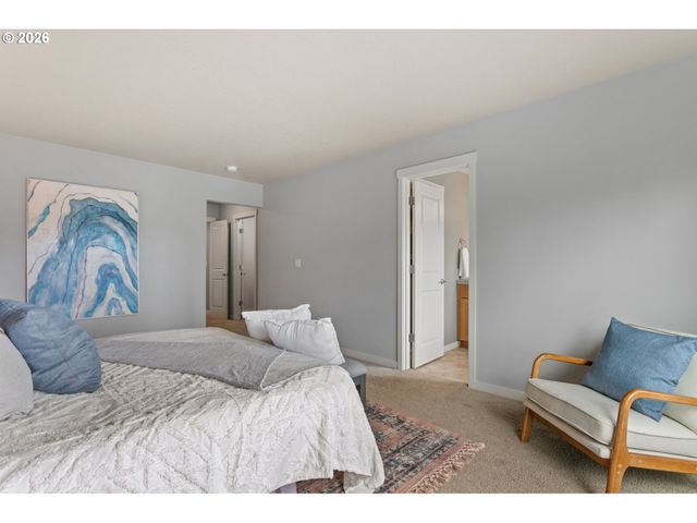 8988 Sw TAYLORS FERRY Rd, Portland, OR 97223