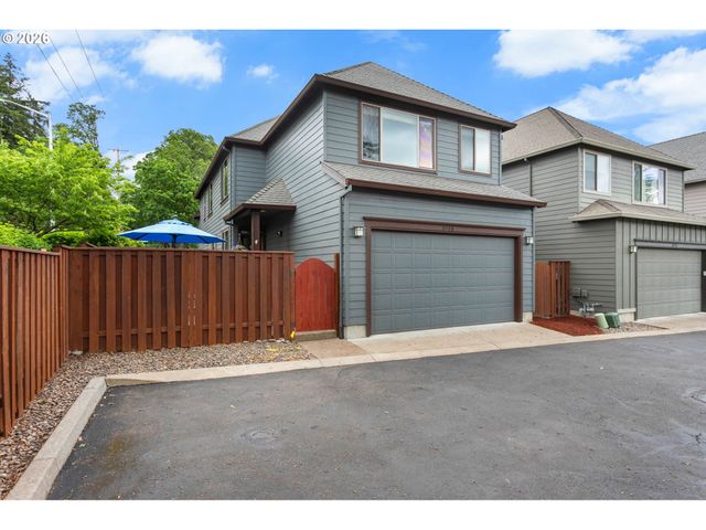 8988 Sw TAYLORS FERRY Rd, Portland, OR 97223