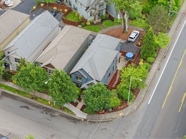 8988 Sw TAYLORS FERRY Rd, Portland, OR 97223