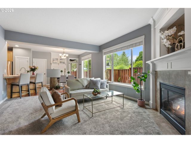 8988 Sw TAYLORS FERRY Rd, Portland, OR 97223