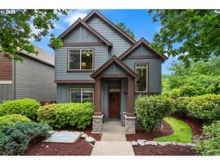 8988 Sw TAYLORS FERRY Rd, Portland, OR 97223