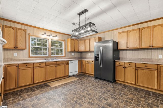 36 Dendy Street, Pelzer, SC 29669