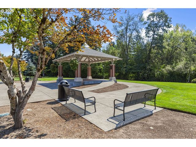 898 Ne PACIFIC Dr, Fairview, OR 97024
