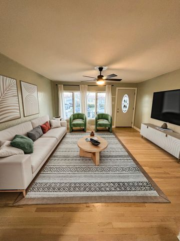 256 Maple Avenue, South Chicago Heights, IL 60411