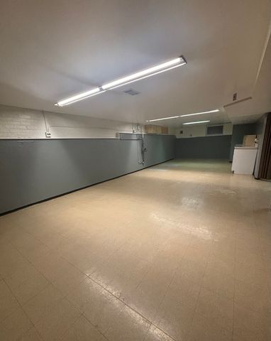 256 Maple Avenue, South Chicago Heights, IL 60411