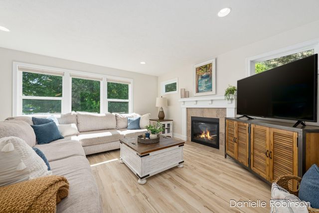 16936 Birchview Drive, Nunica, MI 49448