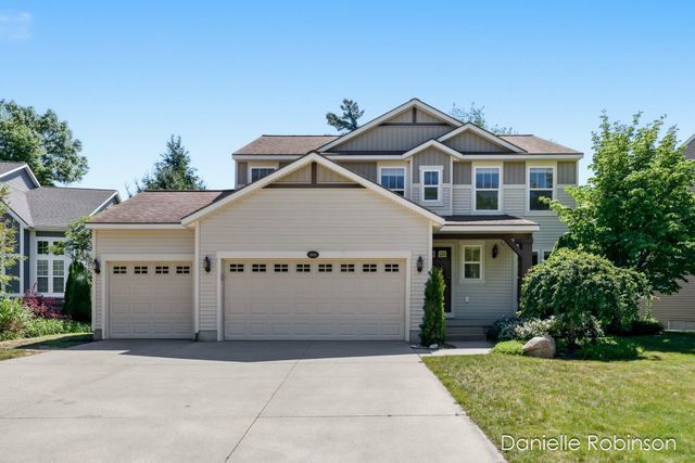 16936 Birchview Drive, Nunica, MI 49448