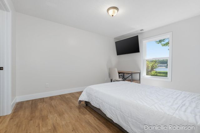 16936 Birchview Drive, Nunica, MI 49448