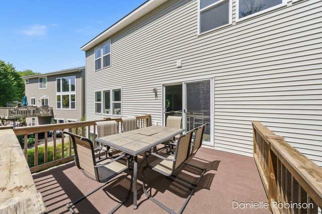 16936 Birchview Drive, Nunica, MI 49448