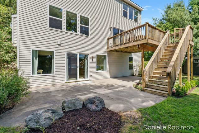 16936 Birchview Drive, Nunica, MI 49448