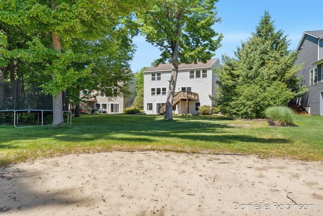 16936 Birchview Drive, Nunica, MI 49448