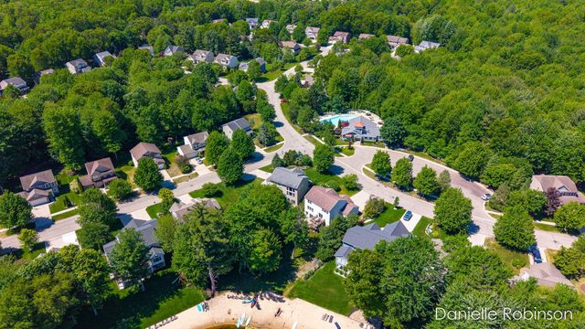16936 Birchview Drive, Nunica, MI 49448