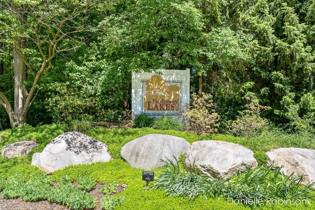 16936 Birchview Drive, Nunica, MI 49448