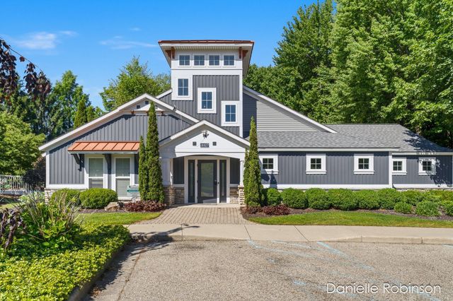 16936 Birchview Drive, Nunica, MI 49448