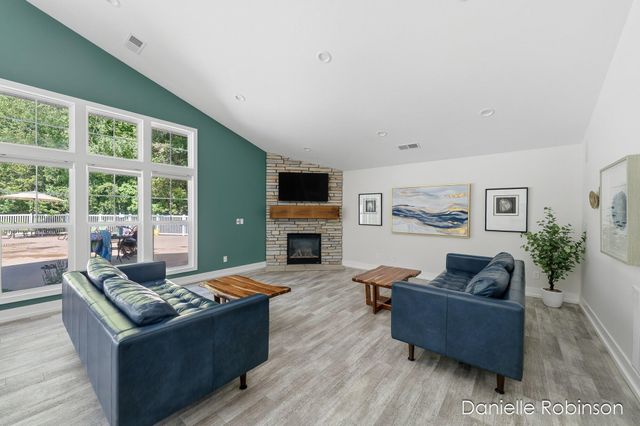 16936 Birchview Drive, Nunica, MI 49448