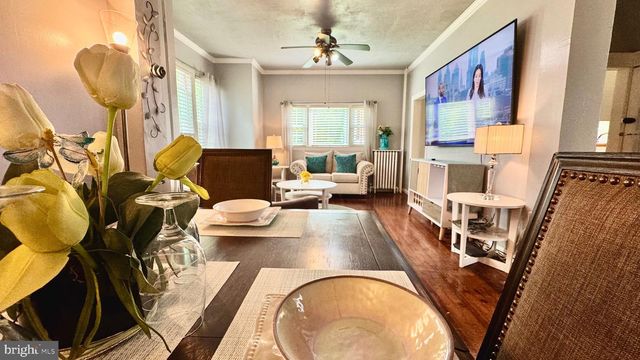 28 S ELM AVE, Aldan, PA 19018