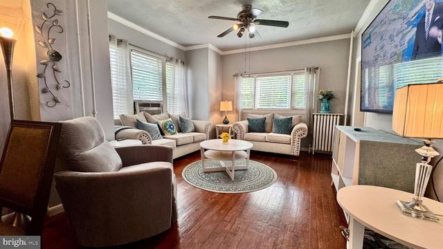 28 S ELM AVE, Aldan, PA 19018