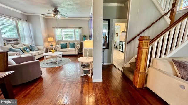 28 S ELM AVE, Aldan, PA 19018