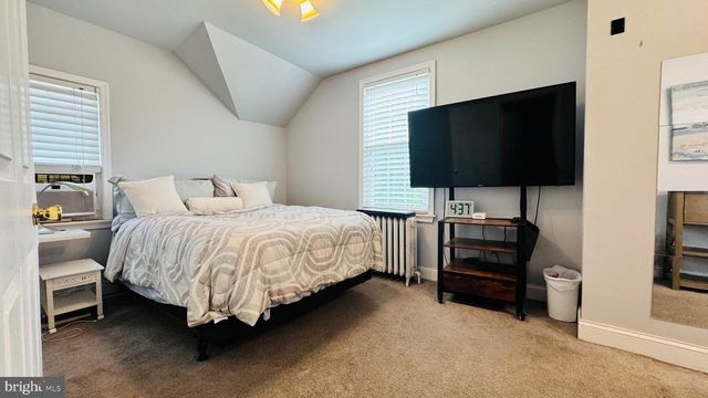 28 S ELM AVE, Aldan, PA 19018