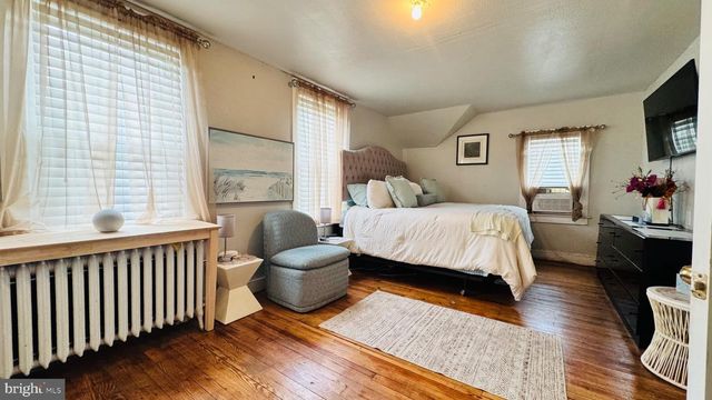 28 S ELM AVE, Aldan, PA 19018