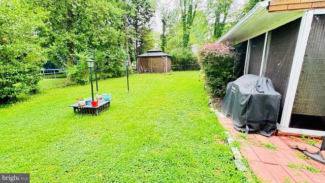 28 S ELM AVE, Aldan, PA 19018
