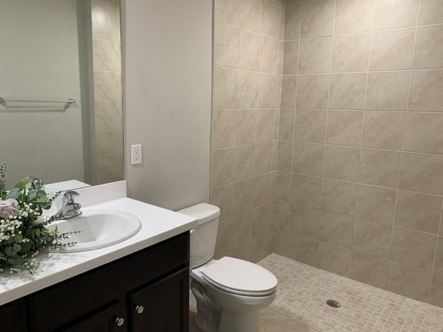 872 SE Chaloupe Avenue, Port St. Lucie, Port St Lucie, FL 34983