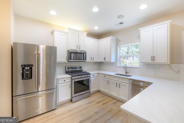 10 Bayview Drive, Newnan, GA 30265