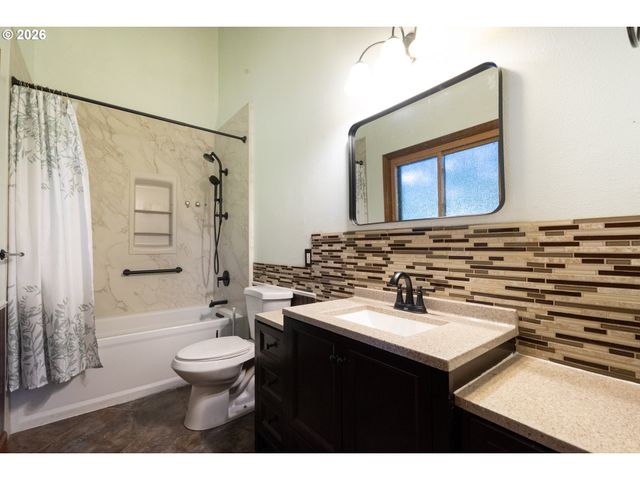 3606 Ne 105TH St, Vancouver, WA 98686