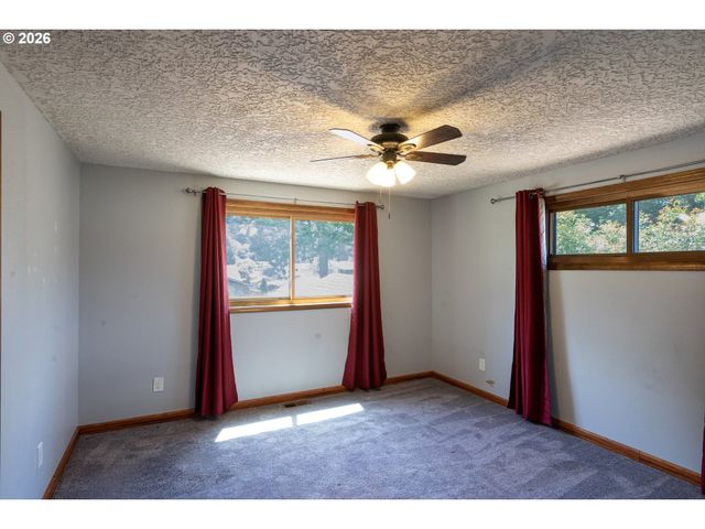3606 Ne 105TH St, Vancouver, WA 98686