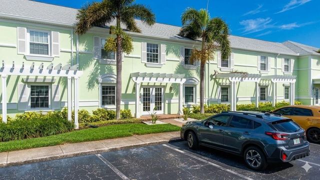 5282 BEACH DRIVE SE APT D, St Petersburg, FL 33705