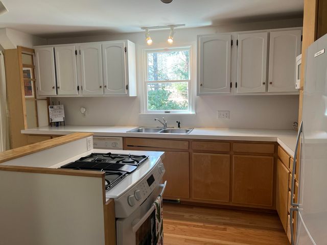 19 Marrick Court, Centerville, MA 02632