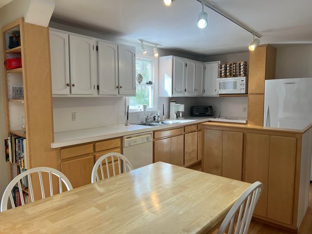 19 Marrick Court, Centerville, MA 02632
