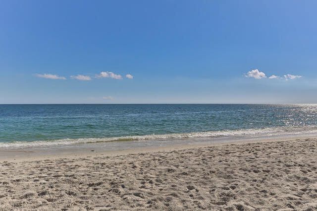 19 Marrick Court, Centerville, MA 02632