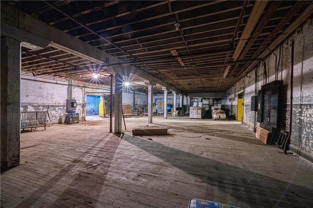 202 Main Street, St Joseph, MO 64501