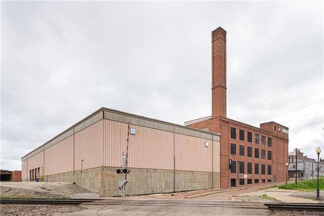 202 Main Street, St Joseph, MO 64501