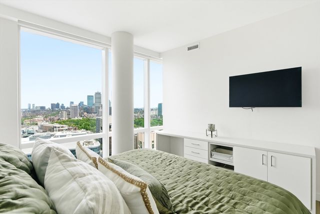 188 Brookline 26J, Boston, MA 02115