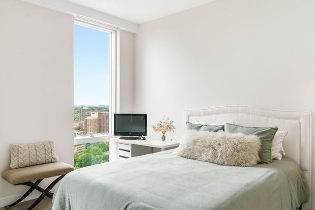 188 Brookline 26J, Boston, MA 02115